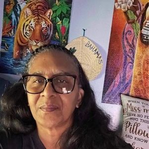 Meet your Posher, Nina